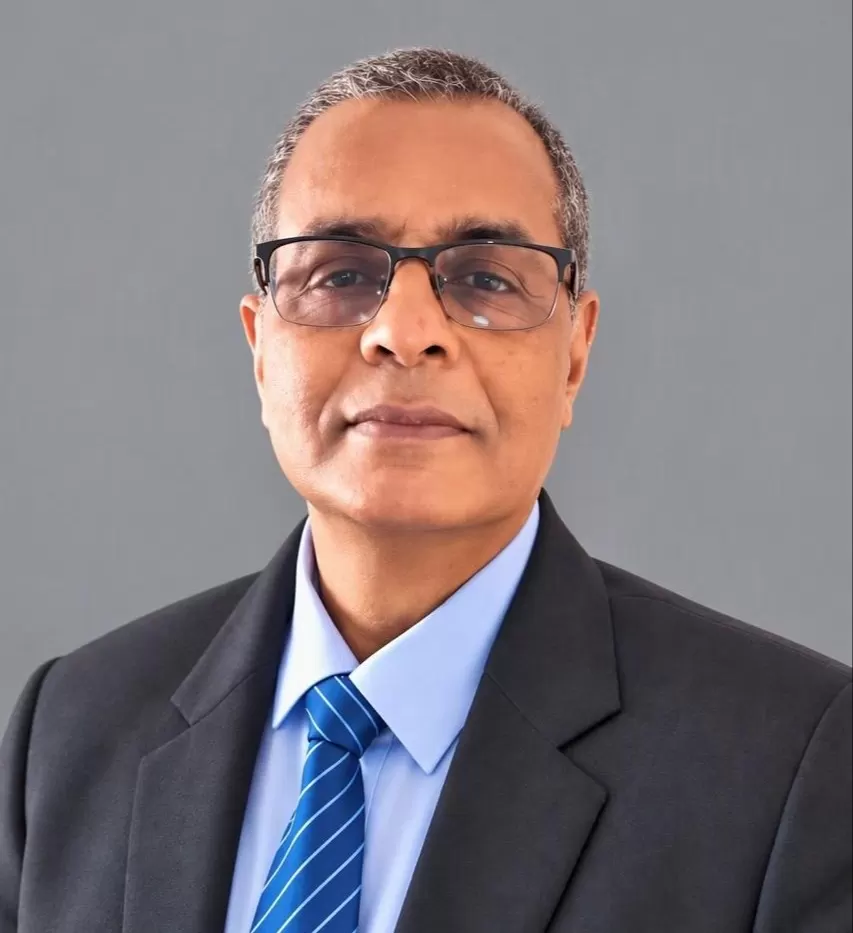 Madura Piyasena, Managing Director