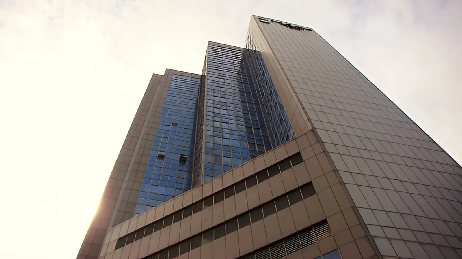 Bank of Ceylon Merchant Tower